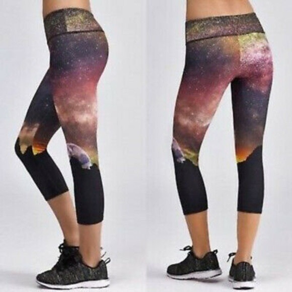 Onzie Pants - Onzie Starry Full Moon Scenic Print Leggings